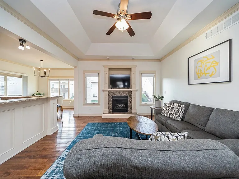 16035 Northpark Dr — Photo 3