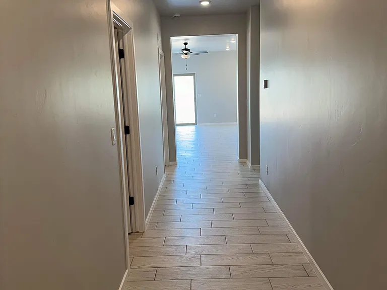 3821 Yestereve Ln — Photo 2