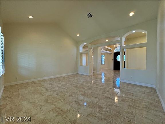 5th image of 7521 Crystal Forrest Dr