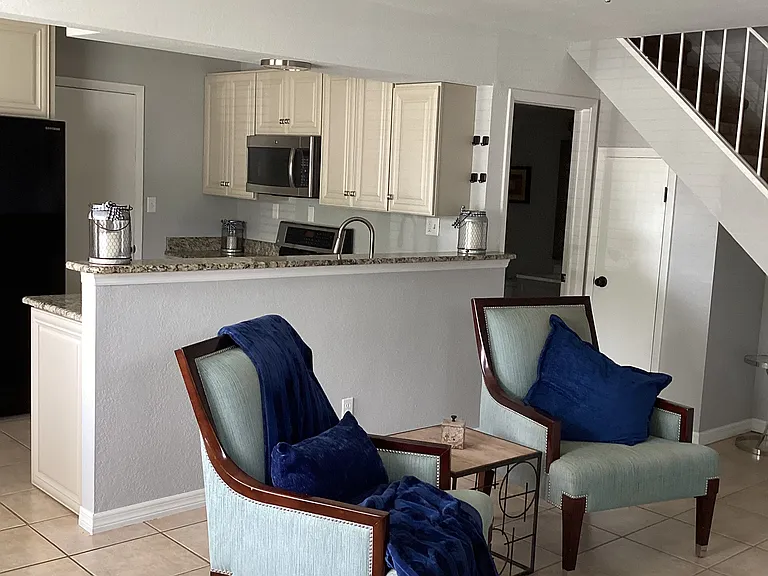 4402 Shadow Crest Pl #D — Photo 6