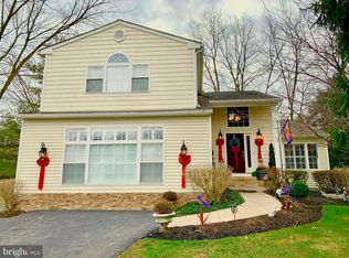 102 Larson Dr, Downingtown, PA 19335