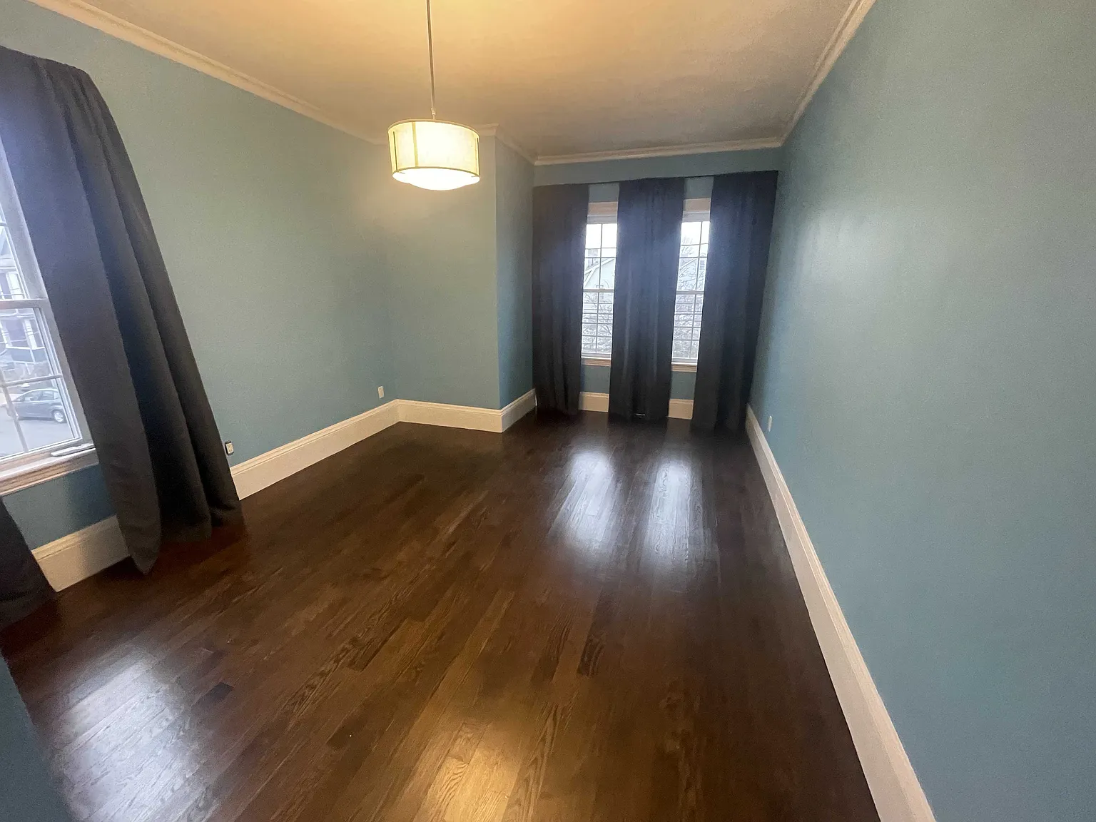 4 bed, 2.5 bath, $4,800 — Photo 4