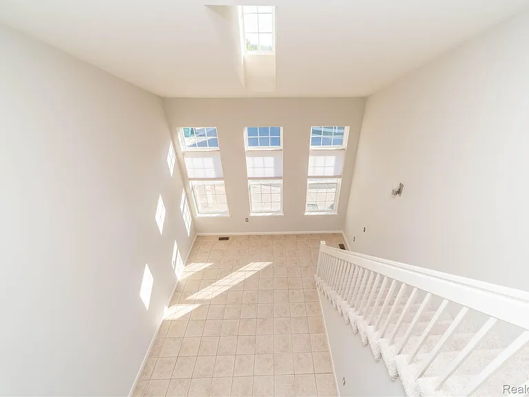 5143 Parsley Dr — Photo 8