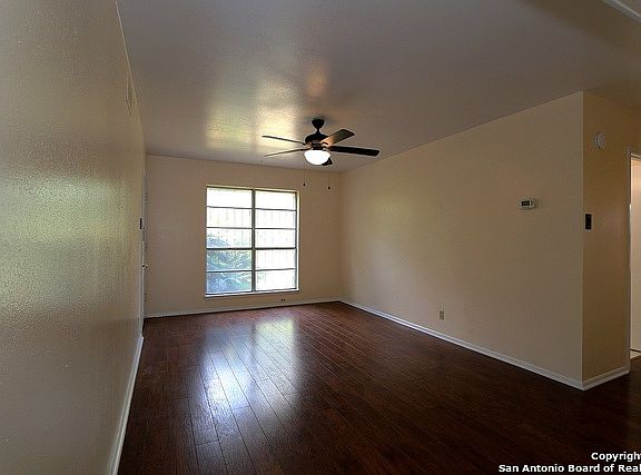 3rd image of 426 Cicero Dr