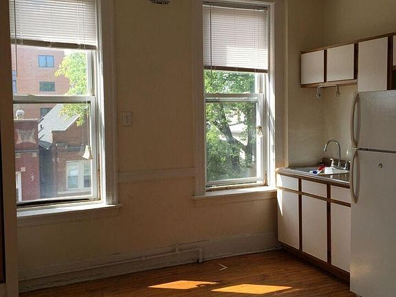 2nd image of 2156 W Armitage Ave #3