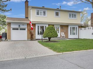 56 Foxleigh Cres, Ottawa, ON K2M 1B7