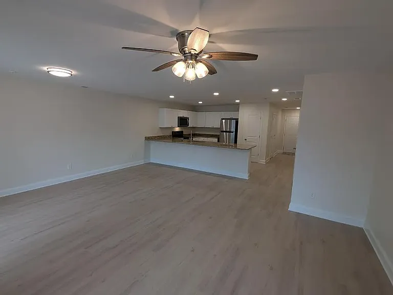 Keystone Luxury Apartments — Photo 7