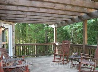 9112 Kensington Forest Dr, Harrisburg, NC 28075