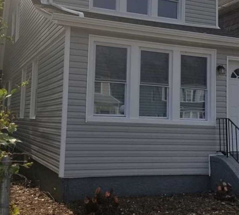 1st image of 11938 189th St #1