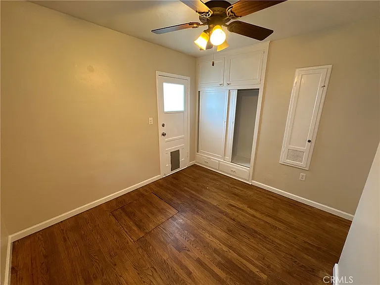 210 S Bush St — Photo 29