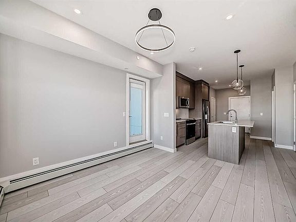4th image of 3104 Merganser Dr W
