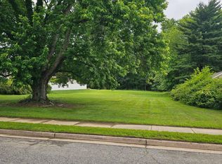 Meadow Rd, Pennsville, NJ 08070