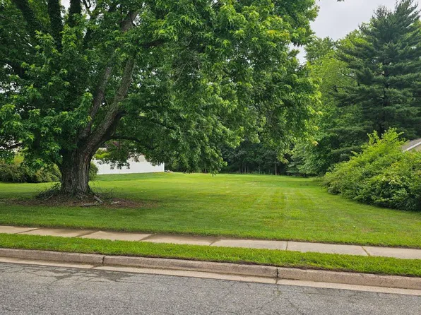 Meadow Rd, Pennsville, NJ 08070