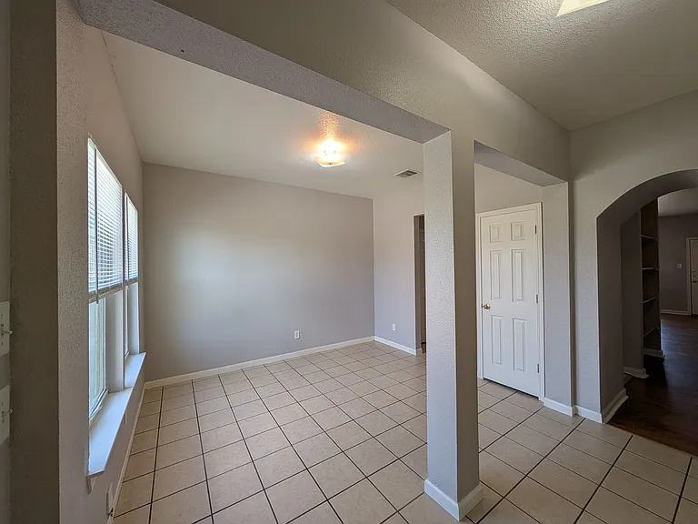 3017 Lodgepole Ln — Photo 3