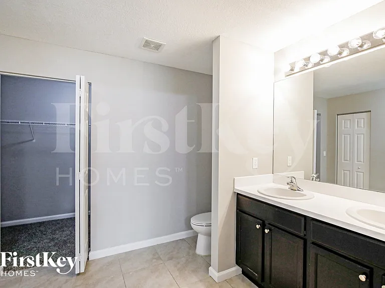1351 SW Amboy Ave — Photo 9