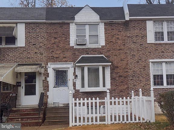2nd image of 1117 Tremont Dr