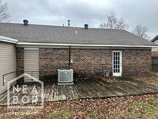 5th image of 203 Alexander St