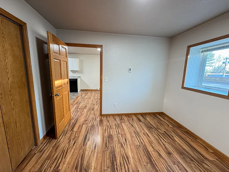 117 W Main St — Photo 55