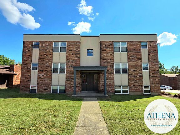 3rd image of 25 Village Dr APT 6