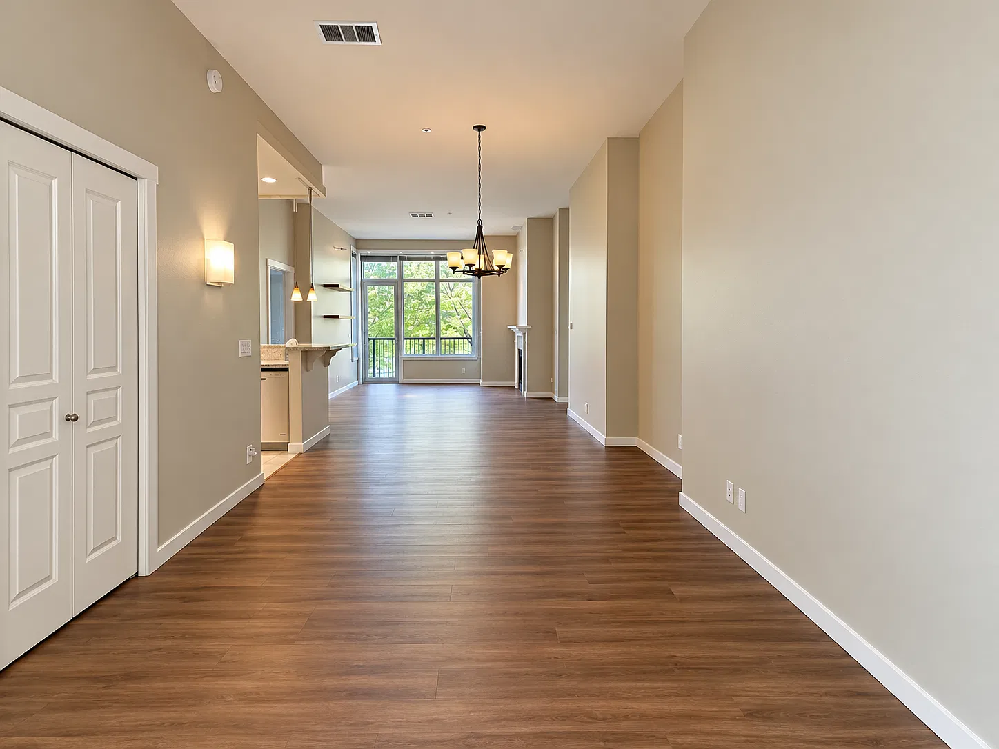 2 bed, 1155 sqft, $3,725 — Photo 2