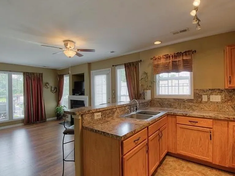 1832 Butterfly Ln #1 — Photo 7