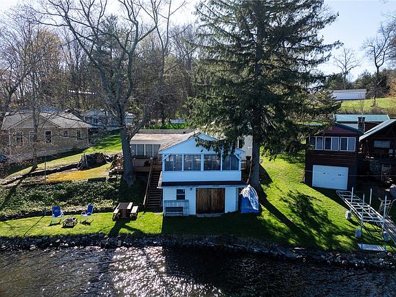 2nd image of 2670 Cottage Rd