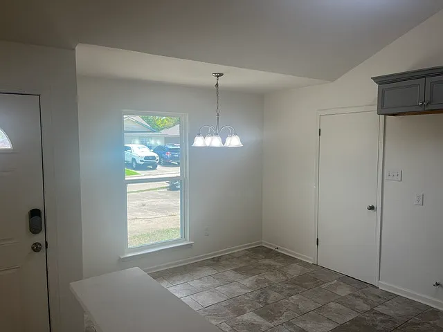 37430 W Hillside Dr — Photo 4