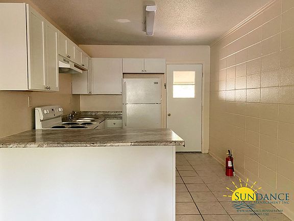4th image of 210 Dates Ave #15