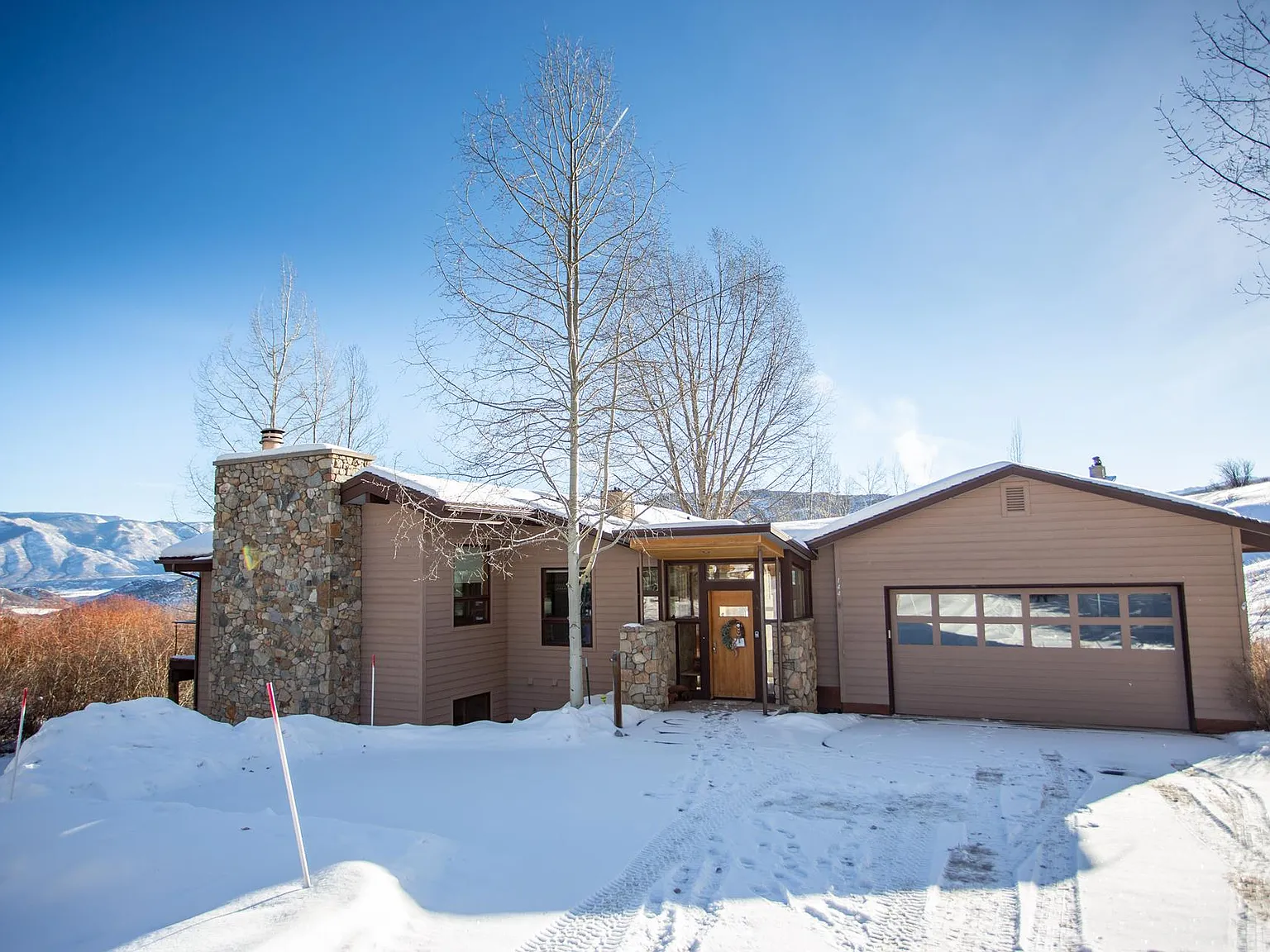 5 bed, 4.0 bath, 3177 sqft, $30,000 — Photo 2