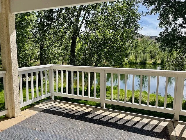 962 E Riverpark Ln — Photo 26