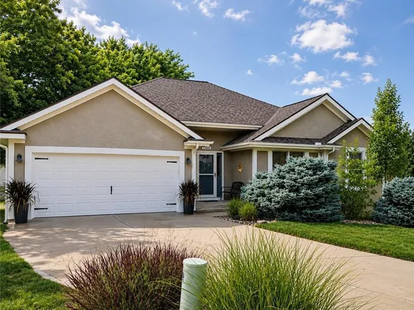 1306 NW 74th Pl, Kansas City, MO 64118