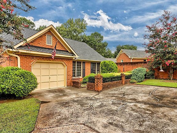 2nd image of 208 Valley Vine Ct