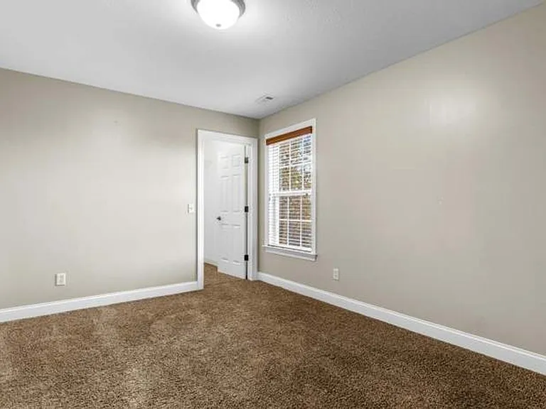 7160 Neville Dr — Photo 16