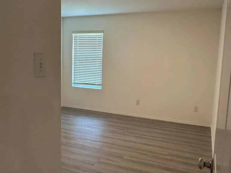 5705 Manarchos Ln — Photo 11