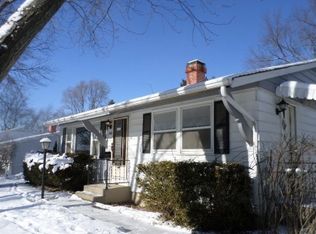1706 Kingston Cir, Carpentersville, IL 60110