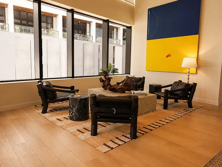 Building's Lounge