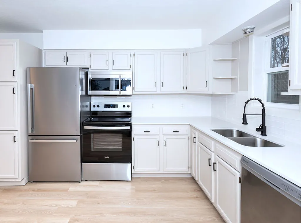 4 bed, 1534 sqft, $1,450 — Photo 3