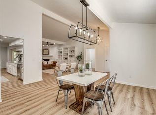 6121 W Woodbrook Rd, Warr Acres, OK 73132