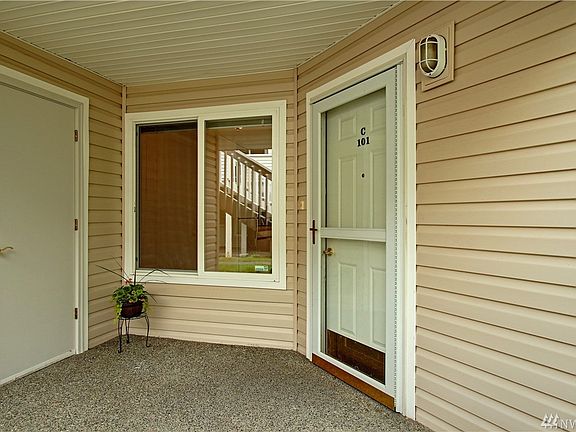 2nd image of 9210 Market Pl Unit C101