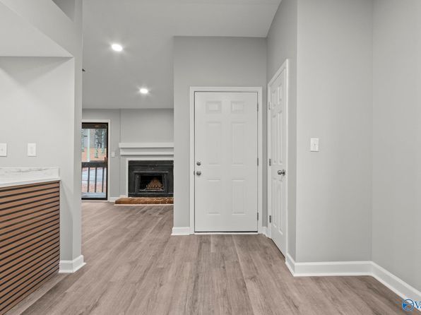 huntsville-alabama-448589712 picture