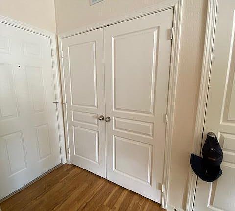 5th image of 8290 GATE Parkway #1220