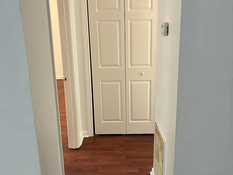 1632 Line St #3 — Photo 6
