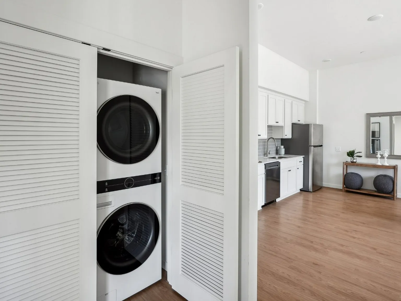 Lincoln Street Apartments — Photo 3