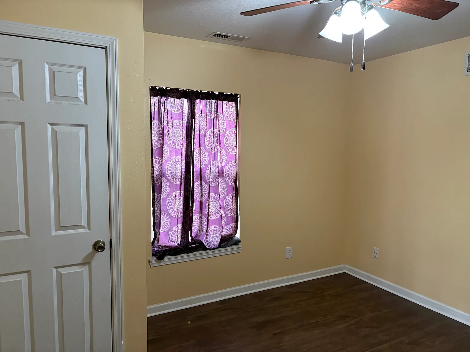 1 bed, 700 sqft, $600 — Photo 2