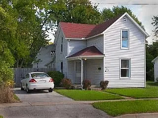 329 S Maple St photo 1