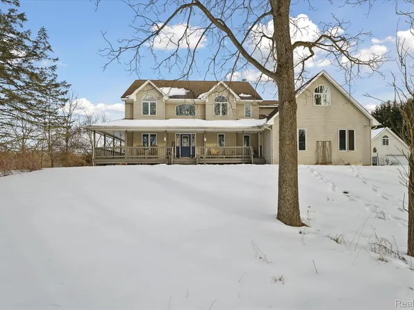 17409 Fish Lake Rd, Holly, MI 48442
