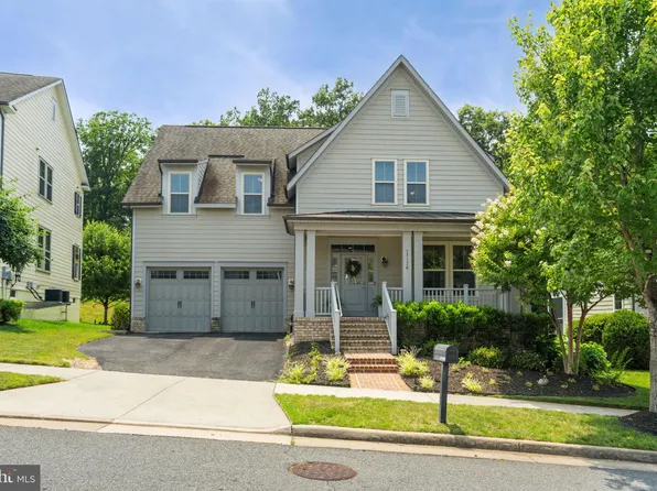 17136 Gullwing Dr, Dumfries, VA 22026
