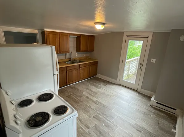 41 Church St #B, Seven Valleys, PA 17360