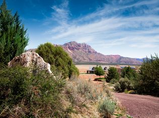 1447 N Mount Zion Dr, Apple Valley, UT 84737