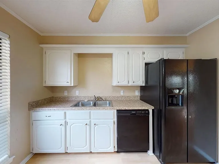 6204 Polly Dr — Photo 12